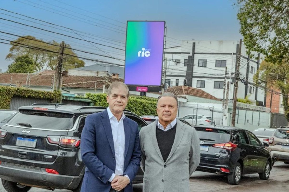 Ric OOH consolida presença na mídia exterior com 240 painéis e integração multiplataforma no Paraná