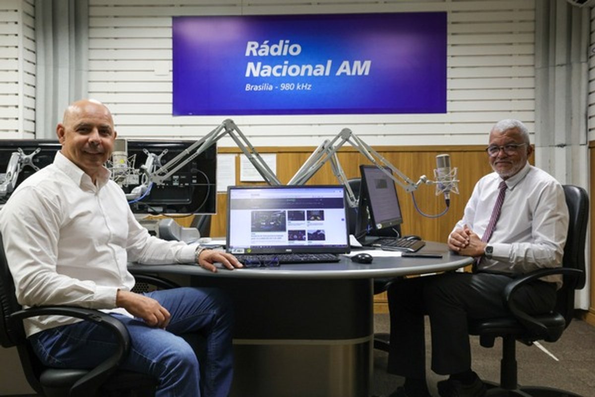 Rádio Nacional estreia programa Frequência Nacional com foco em análise dos principais temas da semana