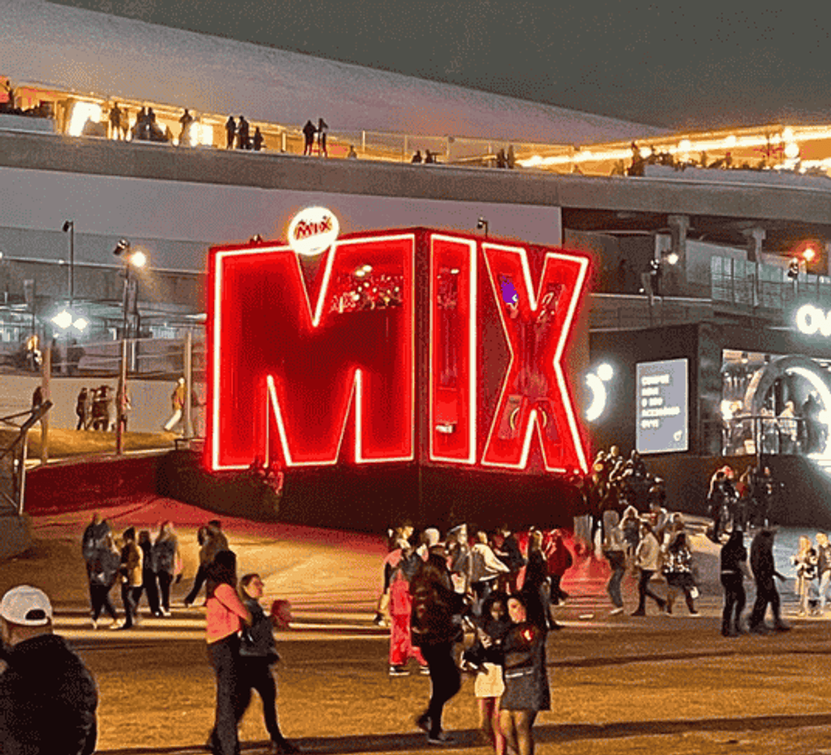 Rádio Mix FM amplia presença de marcas no The Town 2025 com cobertura multiplataforma