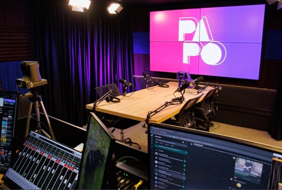 Educativa FM e TV Paraná Turismo estreiam novo estúdio e identidade visual para o programa “Papo”