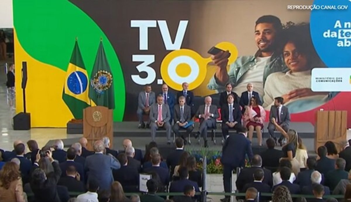 Brasil oficializa a TV 3.0 com mais interatividade, qualidade e integração à internet