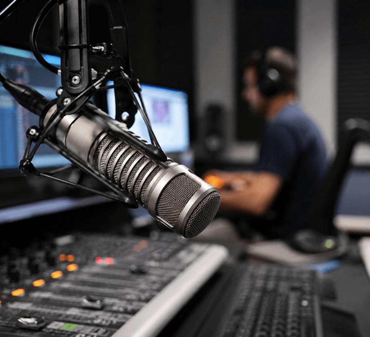 Especialista aponta rádio como ferramenta para marcas ampliarem confiança junto aos consumidores