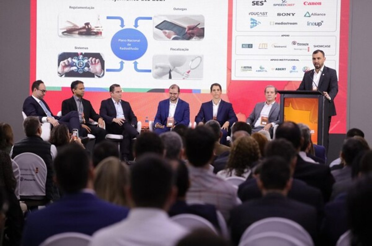 SET Centro-Oeste 2026 reúne executivos e especialistas para discutir tendências do broadcast e da mídia em Brasília